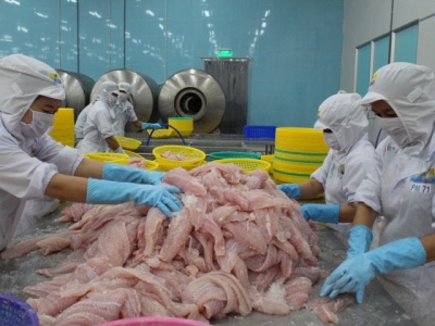 Seafood joins billion club as Vietnams Jan-Feb exports top $33.6bn