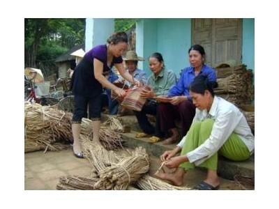 Ba Nhà Dạy Nghề Cho Nông Dân