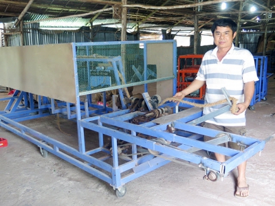 Kỹ sư chân đất Lê Văn Liêm: Chế tạo thành công máy xe thừng không nối