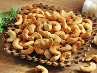 Vietnam near to cracking US$2 billion in cashew nut exports