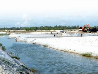 Nạo vét kênh mương giải thủy ở xã Bình Giang sản xuất nông nghiệp bị ảnh hưởng ;
