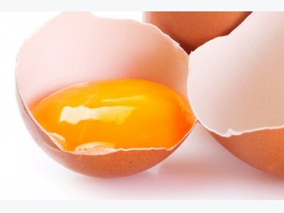 Golden yolk colour comes from healthy hens