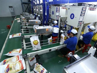 New decree facilitates rice trading, export activities