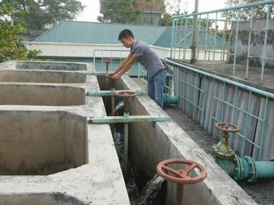 Dân thích nước mưa, trạm cấp nước sạch ế ẩm