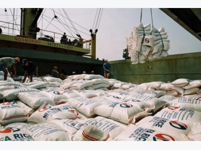 Rice exports hit almost US$2.5 billion